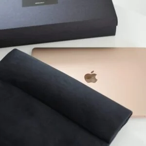 Aksominis kompiuterio dėklas „Juodasis aksomas“