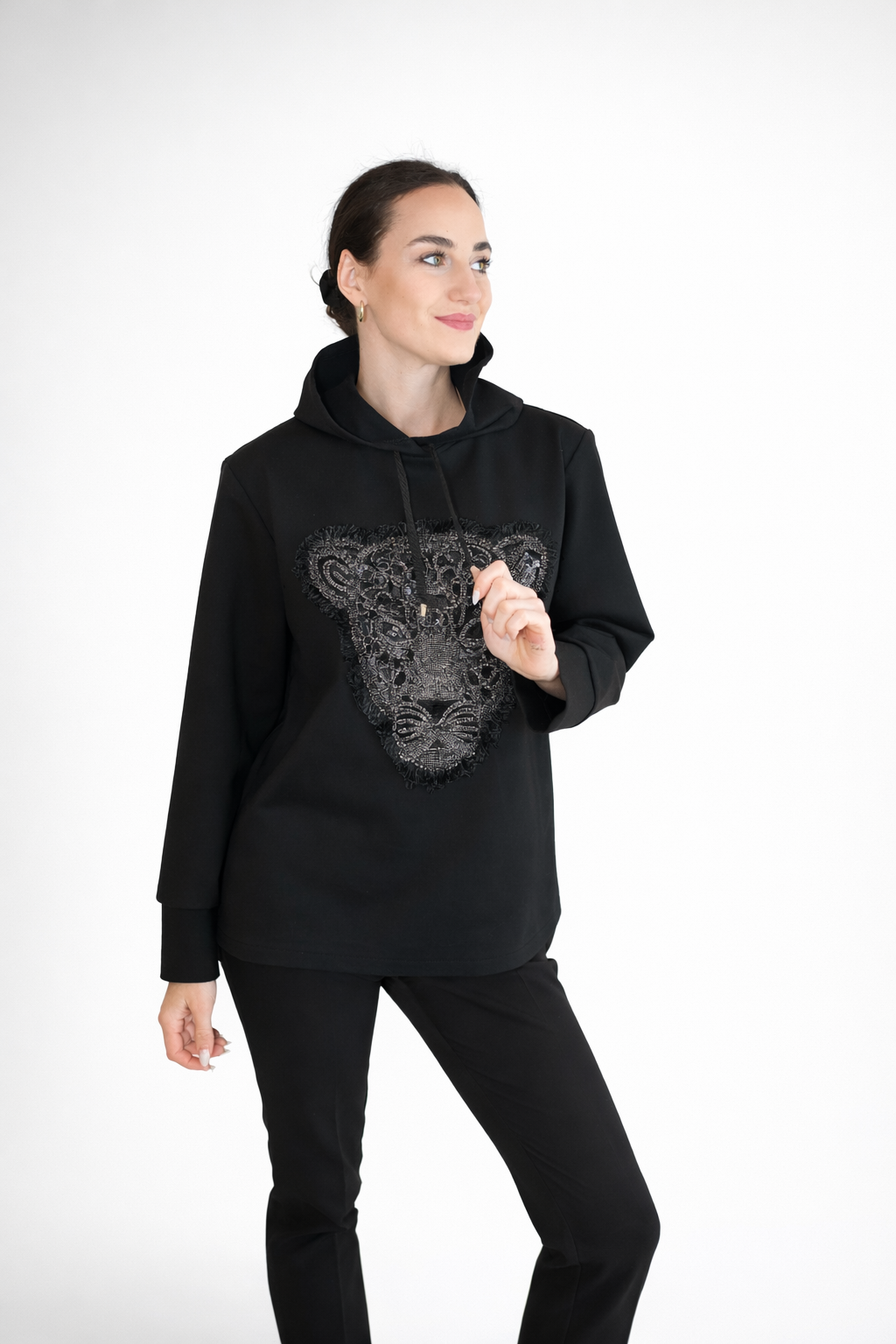 Juodas džemperis „Talismanas“ Juodas džemperis „Talismanas“ - Image 5